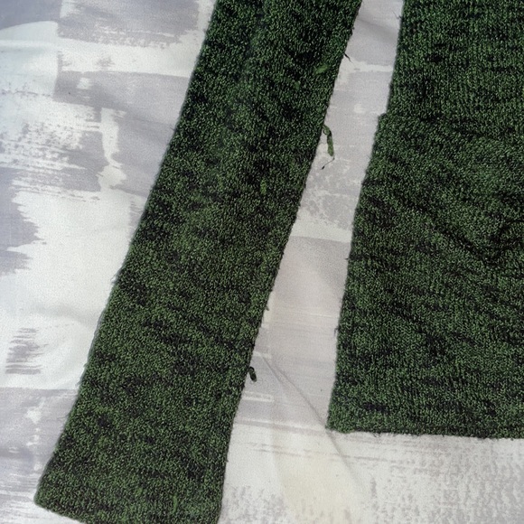 Deep Green Cardigan - Picture 4 of 4